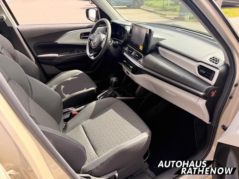 Neu Suzuki Swift Comfort+ 83 PS (61 kW) 2026 Caravan ivory pearl Kleinwagen