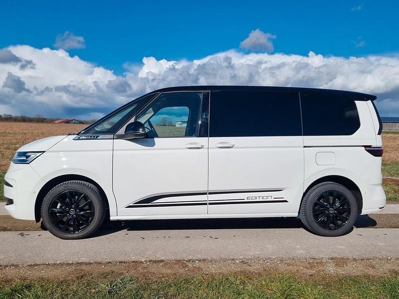 Gebraucht VW Multivan Edition 150 PS (110 kW) 2023 Weiß Van