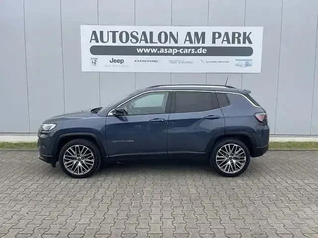 Usado Jeep Compass Limited 150 HP (110 kW) 2022 Azul SUV