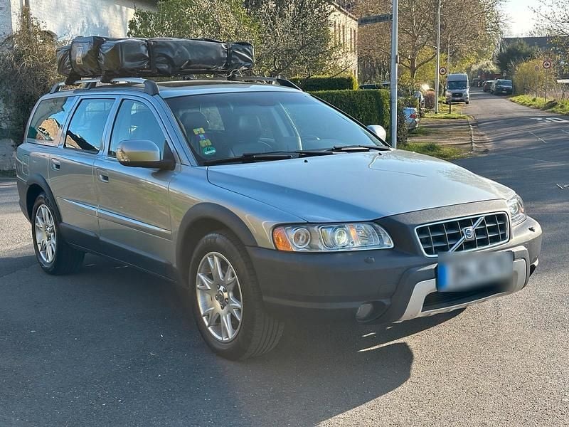 Gebraucht Volvo XC70 185 PS (136 kW) 2007 Grau Kombi