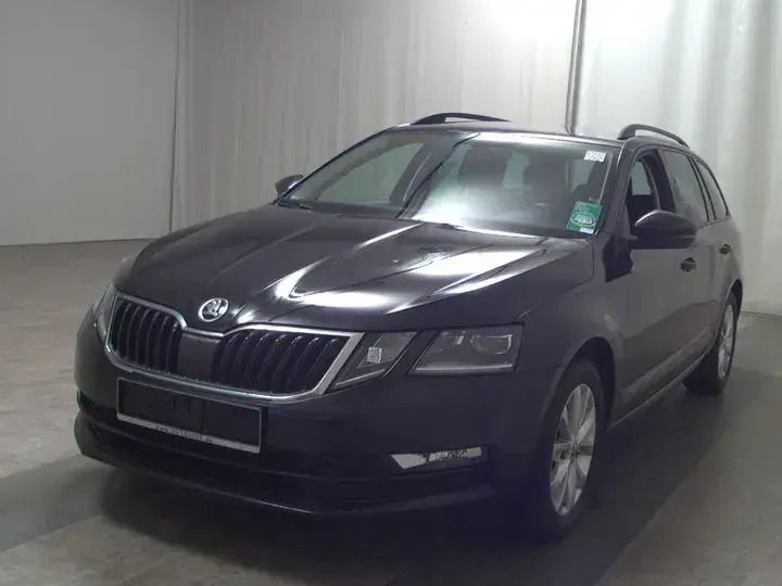 Schwarz Gebraucht 2020 Skoda Octavia Ambition Kombi | 13.380 € (Superpreis) - Bild 1/3