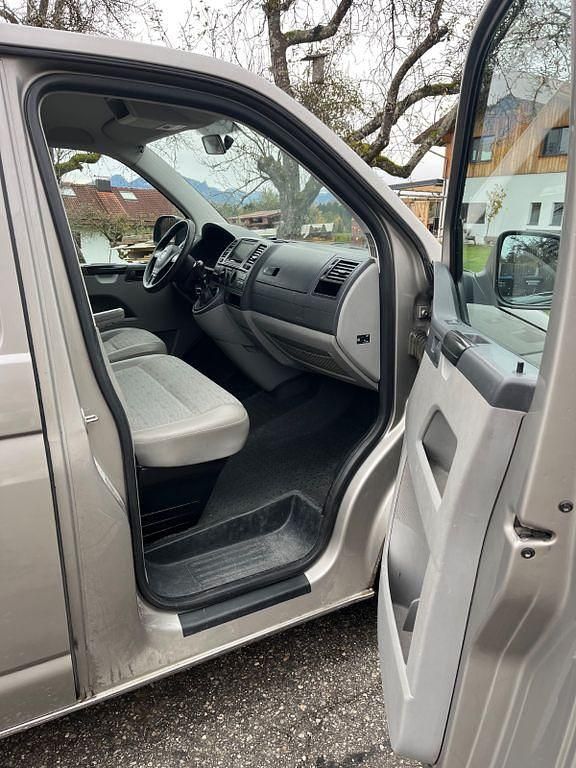 Gebraucht VW T5 140 PS (102 kW) 2011 Grau Van
