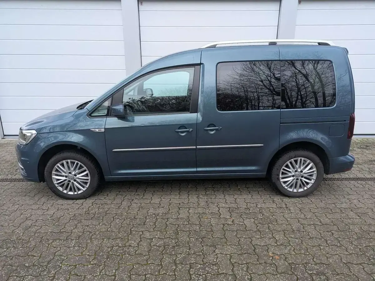 Gebraucht VW Caddy Highline 125 PS (91 kW) 2016 Grün Van / Kleinbus