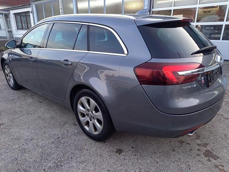 Gebraucht Opel Insignia Edition 170 PS (125 kW) 2017 Grau Kombi