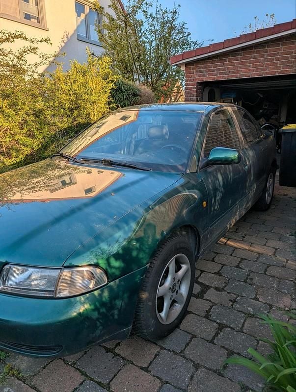 Usata Audi A4 101 CV (74 kW) 1998 Verde Berlina