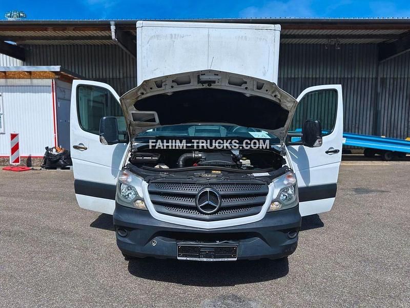 Gebraucht Mercedes Sprinter 163 PS (119 kW) 2018 Weiß Van