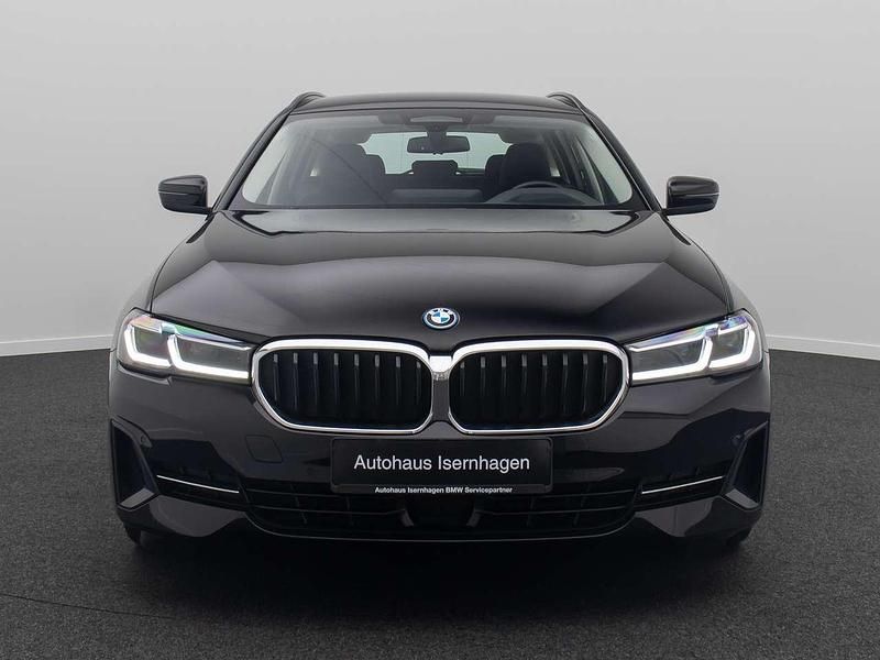 Gebraucht BMW 530 Sport Line 292 PS (214 kW) 2022 Schwarz ii668 Kombi