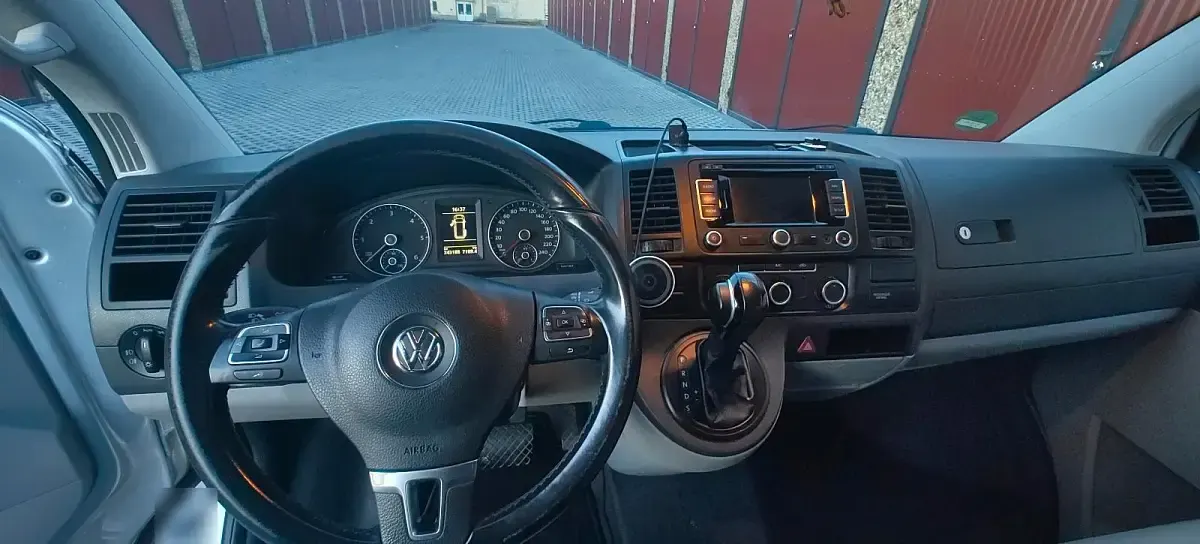 Gebraucht VW Transporter 140 PS (102 kW) 2013 Silber Van