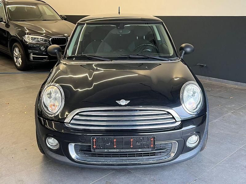 Gebraucht Mini ONE 98 PS (72 kW) 2010 Schwarz Kleinwagen