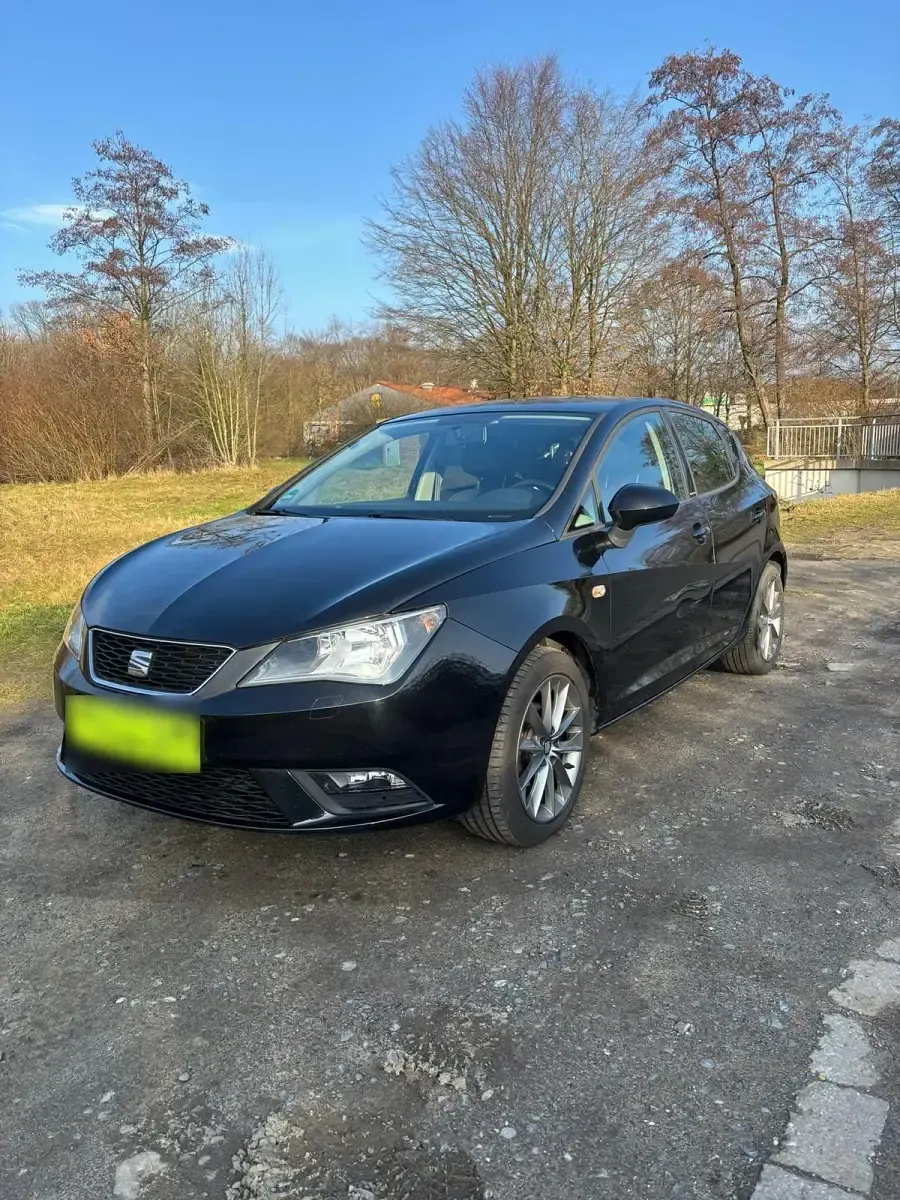 Używany Seat Ibiza 105 KM (77 kW) 2015 Czarny Hatchback