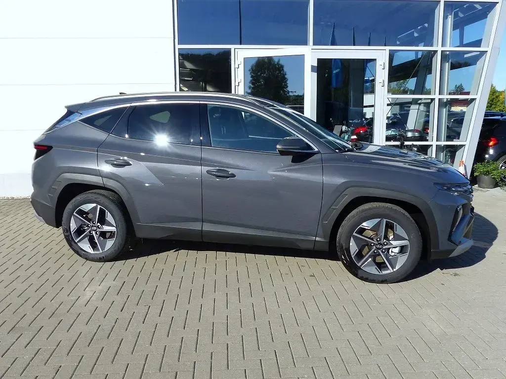 Gebraucht Hyundai Tucson Trend 160 PS (117 kW) 2025 Grau SUV