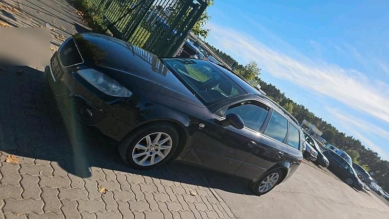 Schwarz Gebraucht 2011 Seat Exeo Kombi | 2.200 € (Superpreis) - Bild 1/4