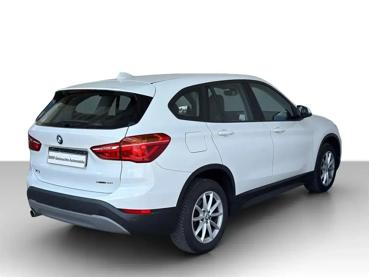 Gebraucht BMW X1 Advantage 140 PS (102 kW) 2019 Weiß SUV