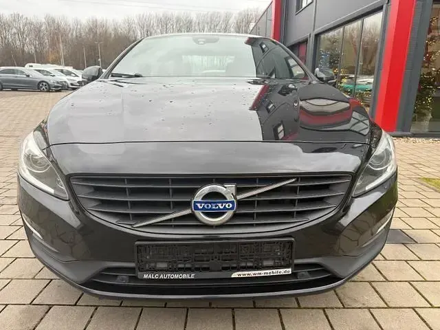 Gebraucht Volvo S60 Business Edition 150 PS (110 kW) 2016 Schwarz Limousine