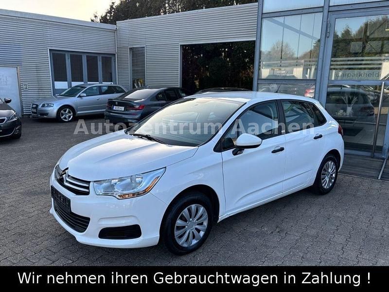 Gebraucht Citroën C4 Attraction 95 PS (69 kW) 2012 Weiß Limousine