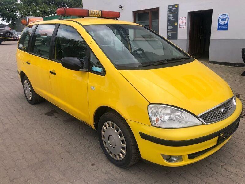Gelb Gebraucht 2006 Ford Galaxy Trend Van / Kleinbus | 1.590 € - Bild 1/4