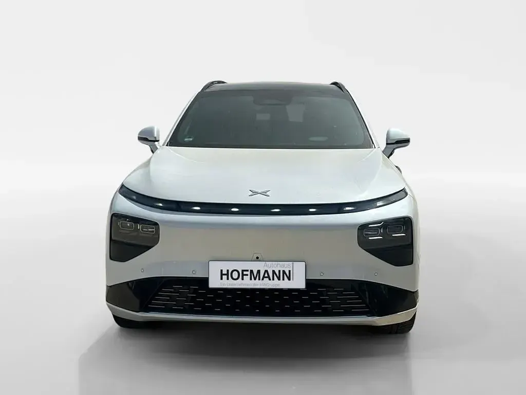 Gebraucht XPENG G9 230 kW (313 PS) 2023 Weiß SUV