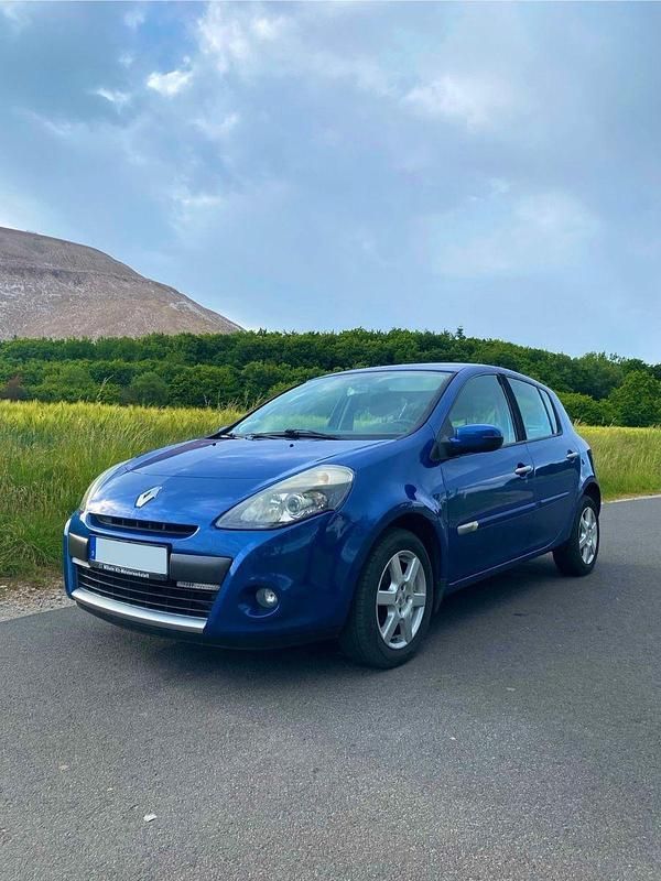 Blau Gebraucht 2010 Renault Clio II Expression Kleinwagen | 3.300 € (Fairer Preis) - Bild 1/4