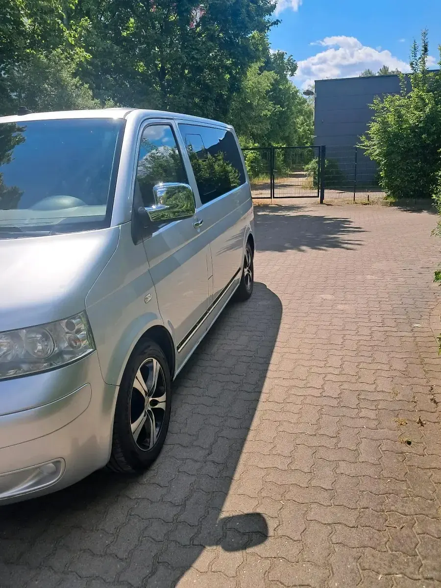 Gebraucht VW Caravelle 174 PS (127 kW) 2005 Silber Van