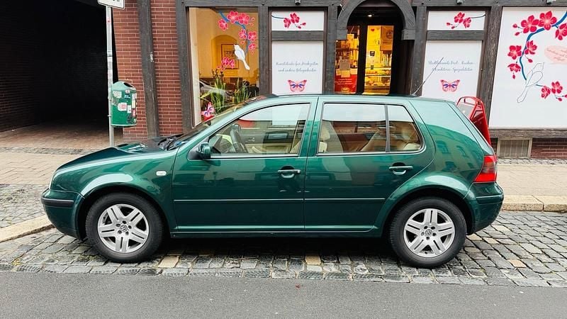 Gebraucht VW Golf IV 105 PS (77 kW) 2001 Grün Kleinwagen
