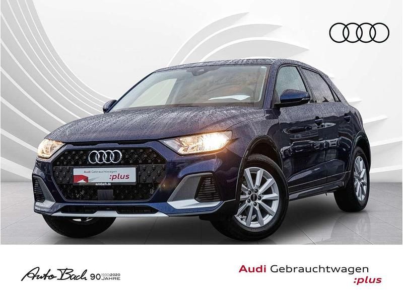 Navarrablau metallic Gebraucht 2024 Audi A1 Sport Kleinwagen | 26.970 € (Fairer Preis) - Bild 1/4