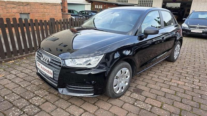 Gebraucht Audi A1 95 PS (69 kW) 2018 Brillantschwarz Kleinwagen
