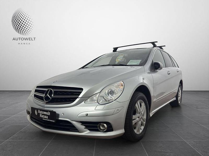 Silber Gebraucht 2009 Mercedes R320 AMG Van / Kleinbus | 14.900 € (Teuer) - Bild 1/4