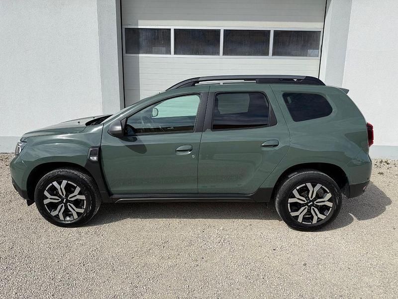 Gebraucht Dacia Duster Journey 150 PS (110 kW) 2023 Grün SUV