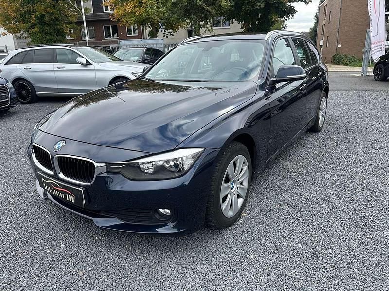 Blau Gebraucht 2013 BMW 316 Kombi | 8.900 € (Fairer Preis) - Bild 1/4