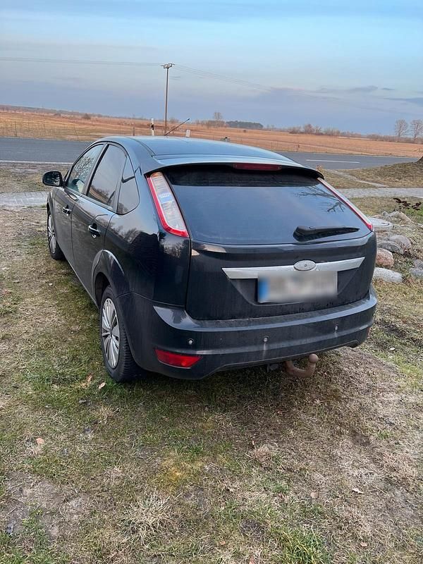 Gebraucht Ford Focus 109 PS (80 kW) 2008 Schwarz Kleinwagen