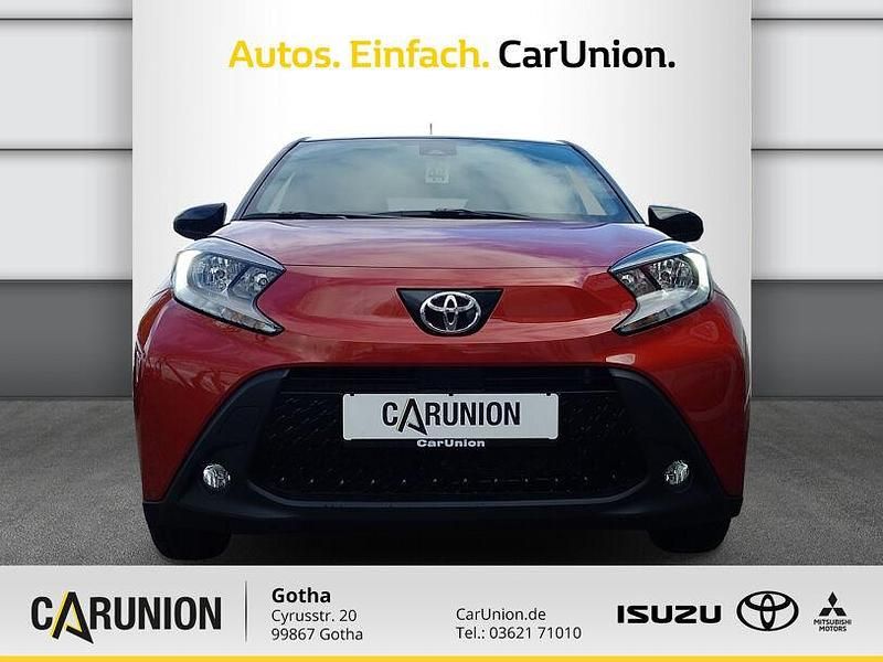 Neu Toyota Aygo 72 PS (52 kW) 2026 2vh chilli red Kleinwagen