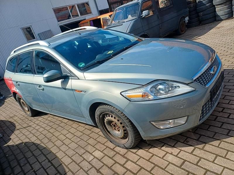 Gebraucht Ford Mondeo 140 PS (102 kW) 2008 Grau Kombi