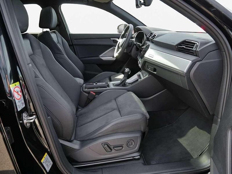 Gebraucht Audi Q3 S-Line 150 PS (110 kW) 2025 Mythosschwarz metallic SUV
