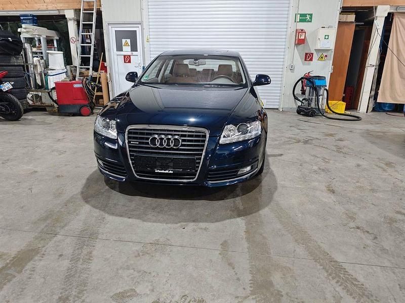 Gebraucht Audi A6 Sport 190 PS (139 kW) 2010 Blau Limousine