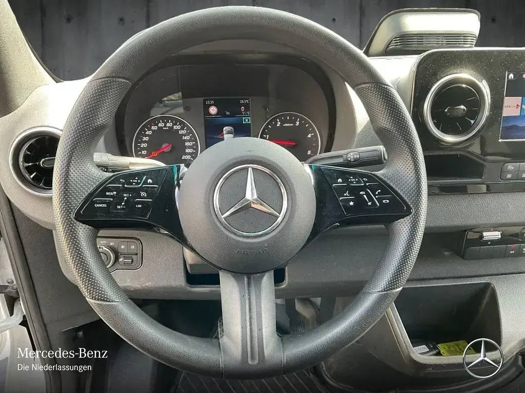 Gebraucht Mercedes Sprinter 170 PS (125 kW) 2024 Weiß Van