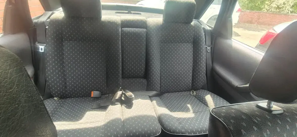 Gebraucht VW Passat 90 PS (66 kW) 1994 Grau Kombi