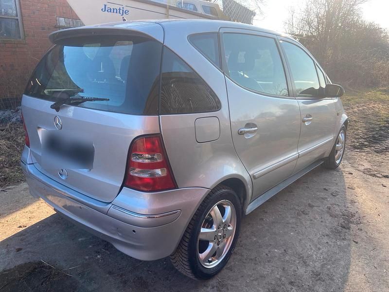 Gebraucht Mercedes A170 Elegance 95 PS (69 kW) 2004 Silber Kleinwagen
