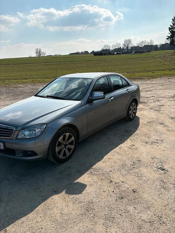 Gebraucht Mercedes C200 185 PS (136 kW) 2007 Grau Limousine