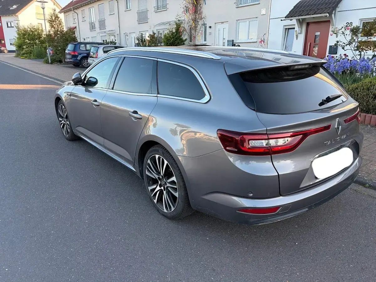 Używany Renault Talisman Initiale Paris 224 KM (164 kW) 2019 Szary Kombi
