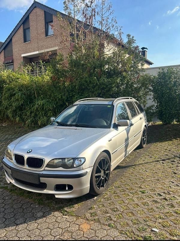 Silber Gebraucht 2003 BMW 316 Kombi | 1.600 € (Fairer Preis) - Bild 1/4
