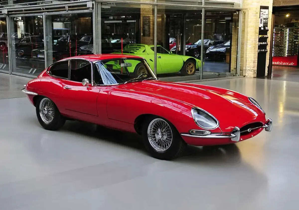 Gebraucht Jaguar E-Type 265 PS (194 kW) 1963 Rot Coupé