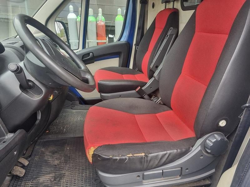Gebraucht Fiat Ducato 131 PS (96 kW) 2012 Blau Van