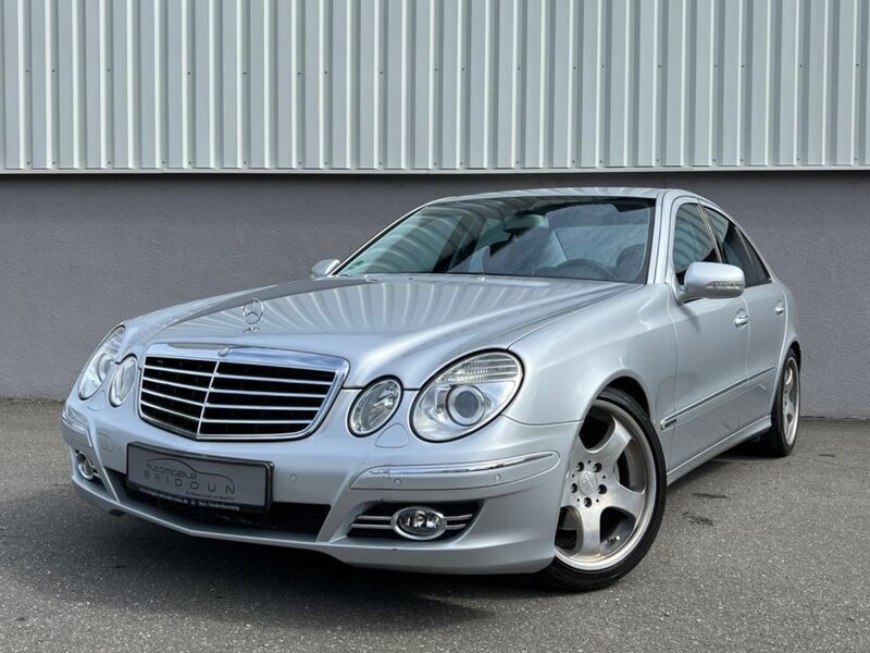Silber Gebraucht 2008 Mercedes E200 Limousine | 6.490 € (Fairer Preis) - Bild 1/4