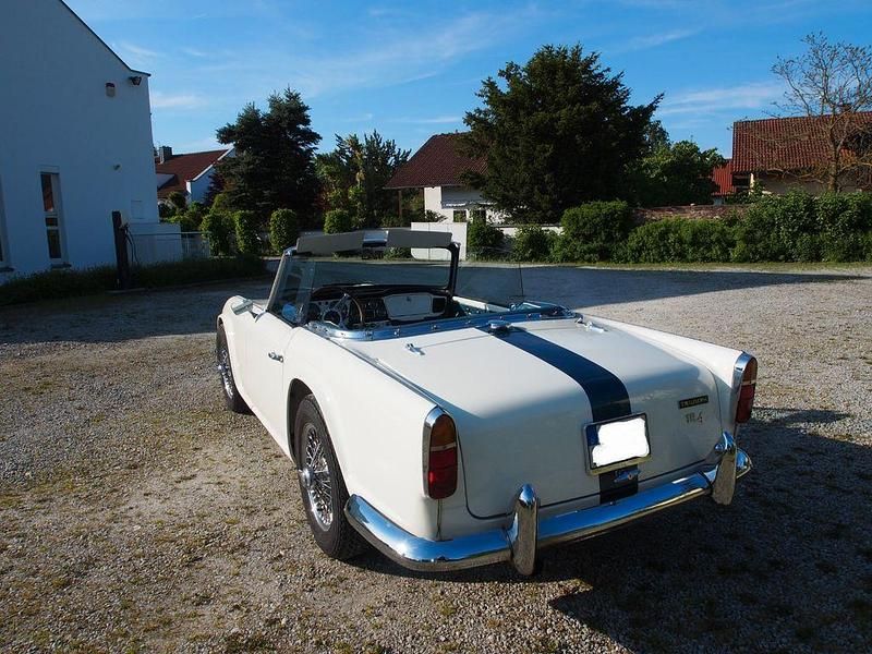 Gebraucht Triumph TR4 101 PS (74 kW) 1965 Weiß Cabrio