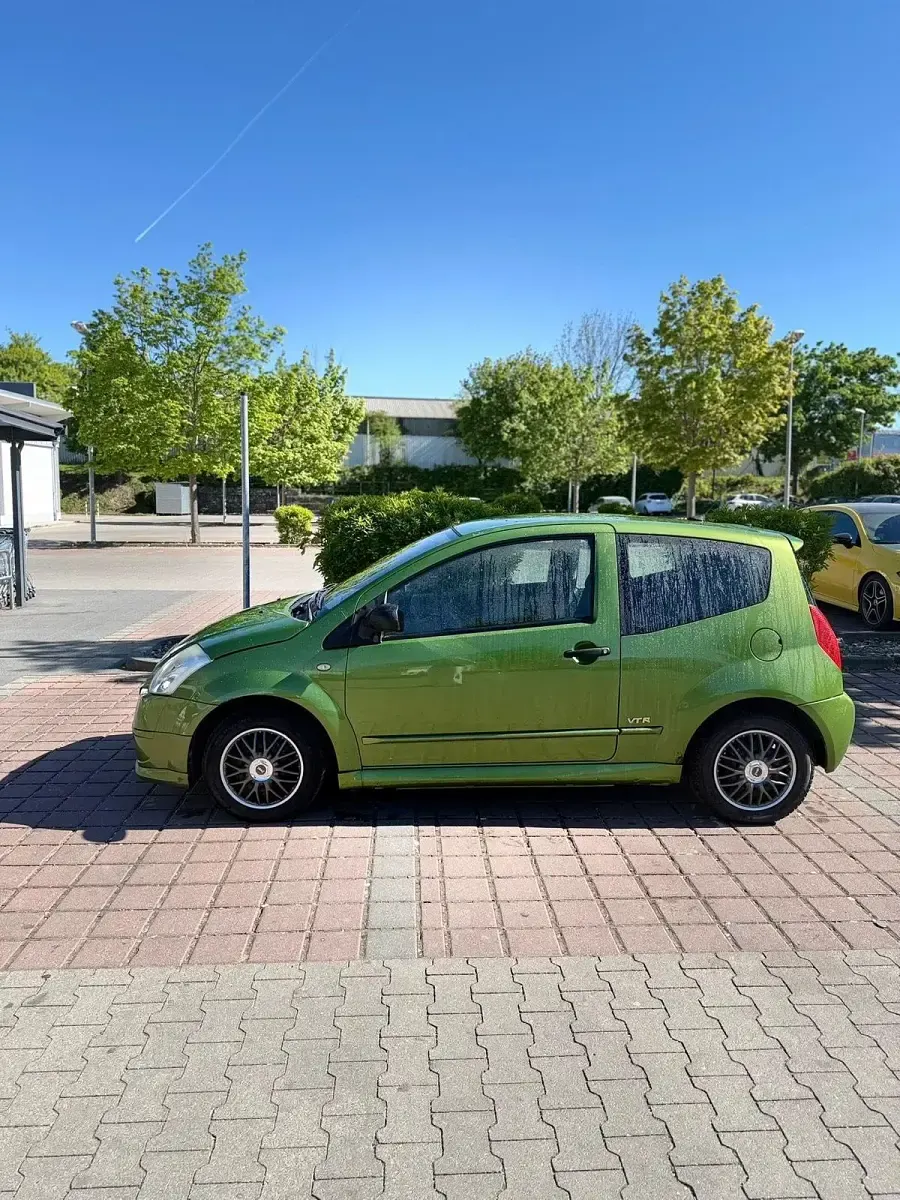 Gebraucht Citroën C2 73 PS (53 kW) 2005 Grün Kleinwagen