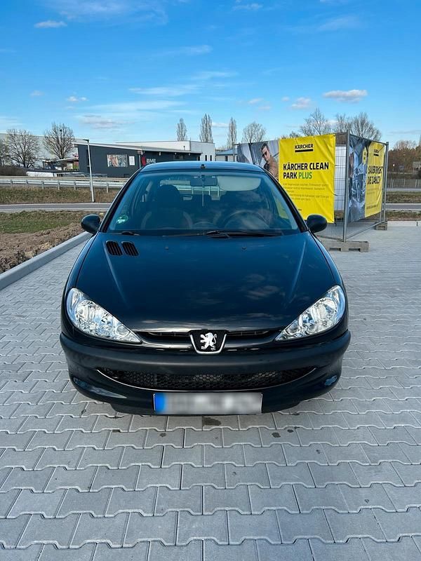 Gebraucht Peugeot 206 75 PS (55 kW) 2007 Schwarz Kleinwagen