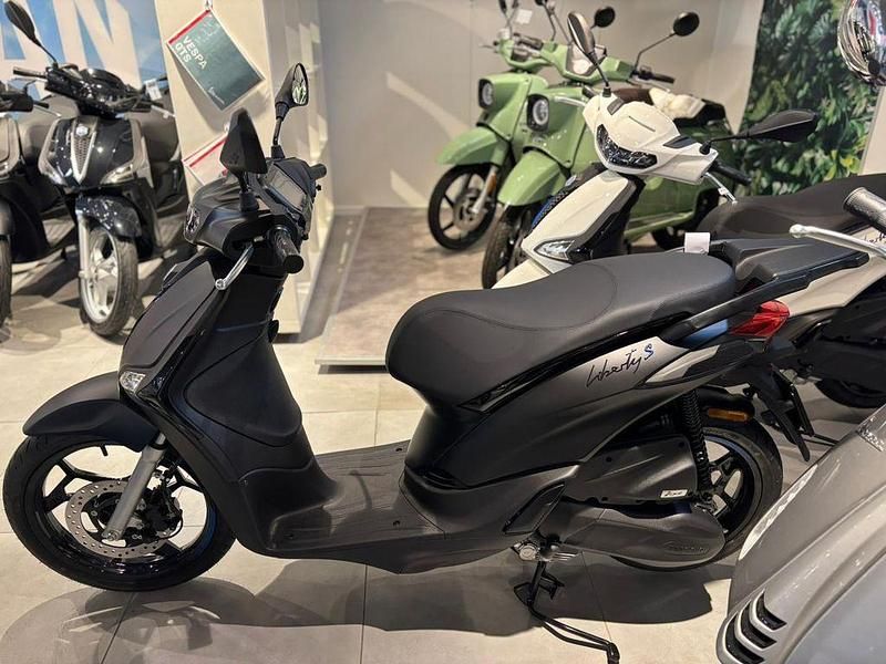 Gebraucht Renault Clio V Evolution 67 PS (49 kW) 2023 Other Limousine