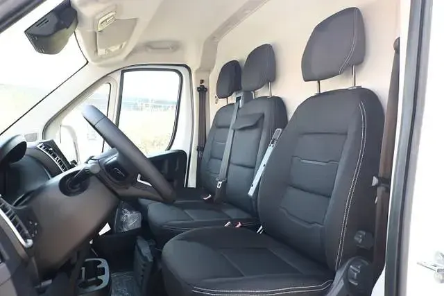 Neu Citroën Jumper 140 PS (102 kW) 2026 Eisweiß eisweiß Van / Kleinbus