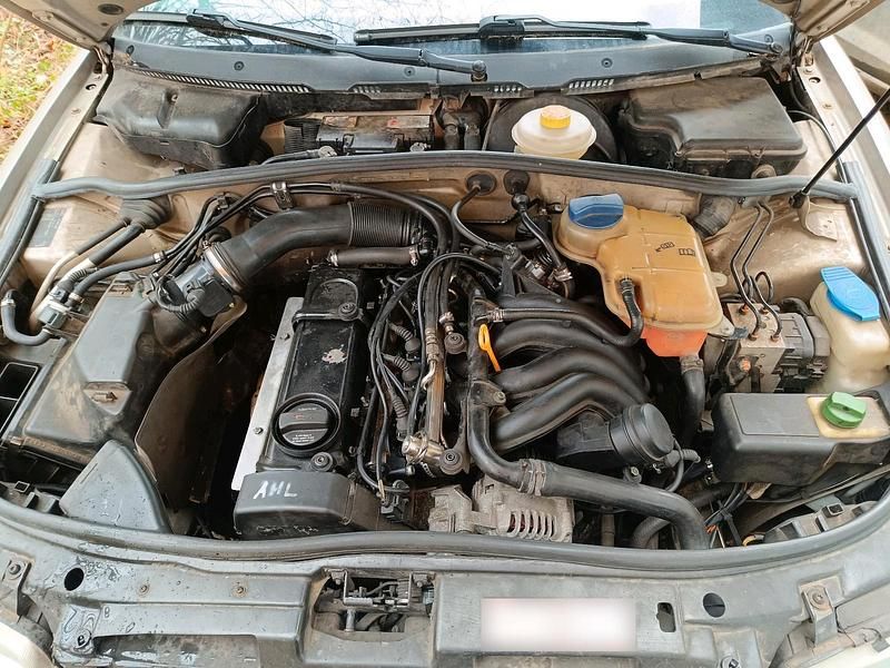 Gebraucht Audi A4 101 PS (74 kW) 1998 Beige Limousine