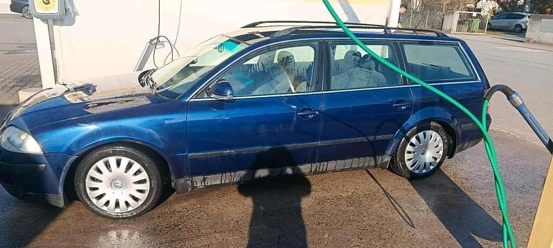 Gebraucht VW Passat 136 PS (100 kW) 2004 Blau Kombi